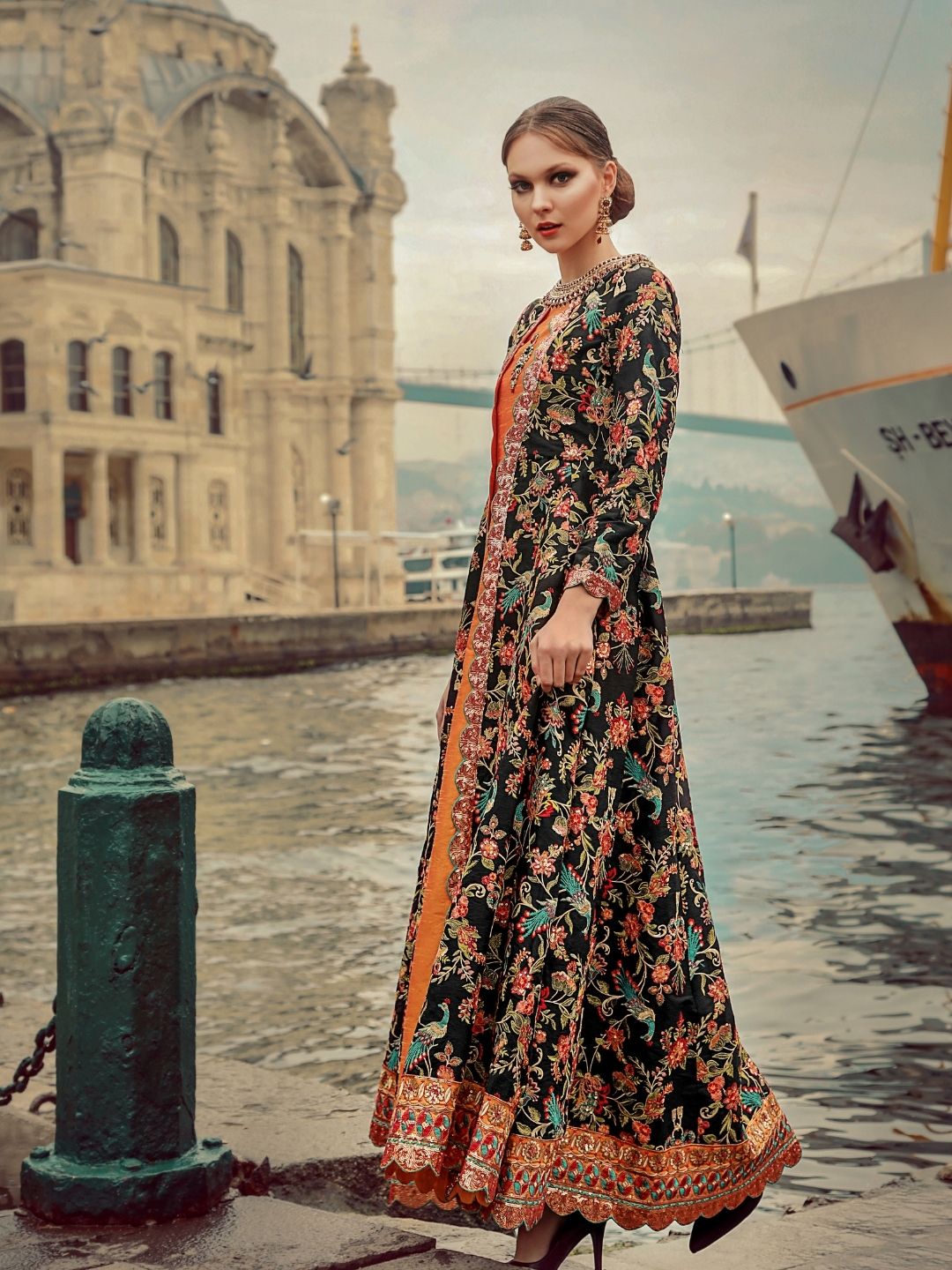 Black and Yellow Jaal Maxi